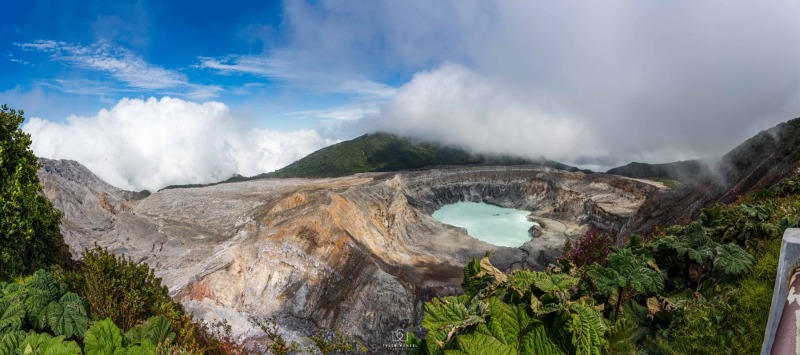 Poás Volcano Crater, Costa Rica